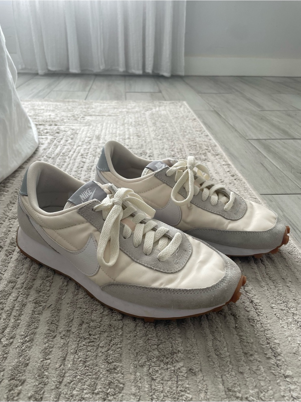 Nike Daybreak 'White Gum' Sneakers - Picture 3 of 10
